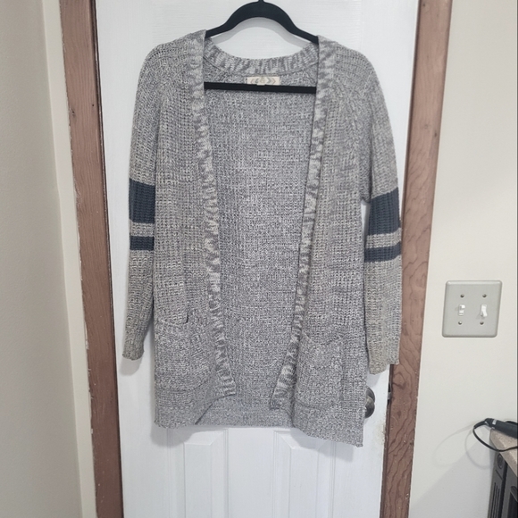 Pink Rose Sweaters - Cardigan